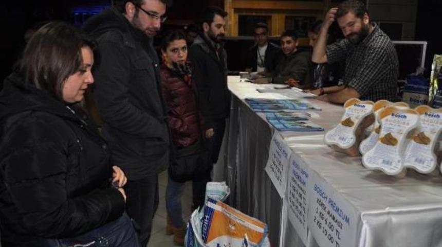 Sokak Hayvanları I&ccedil;in Mama Alana Konsere Giriş &Uuml;cretsiz