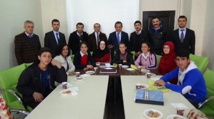 Teog Sınavında Başarılı &Ouml;ğrenciler &Ouml;d&uuml;llendirildi