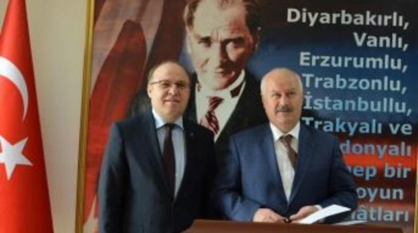 Bitlis Valisi &Ouml;zt&uuml;rk&rsquo;ten Siirt&rsquo;e Ziyaret