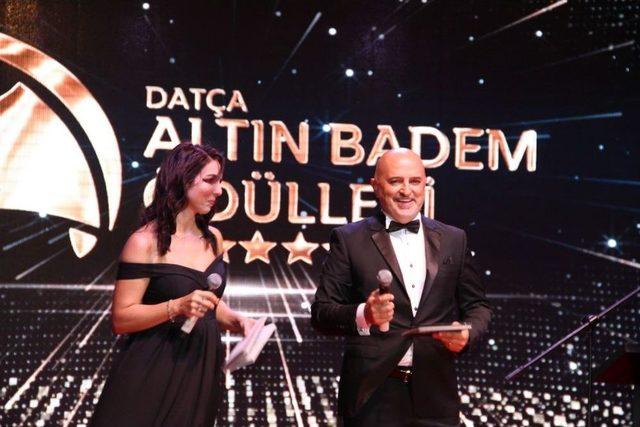 1. Altın Badem &Ouml;d&uuml;lleri Sahiplerini Buldu 2