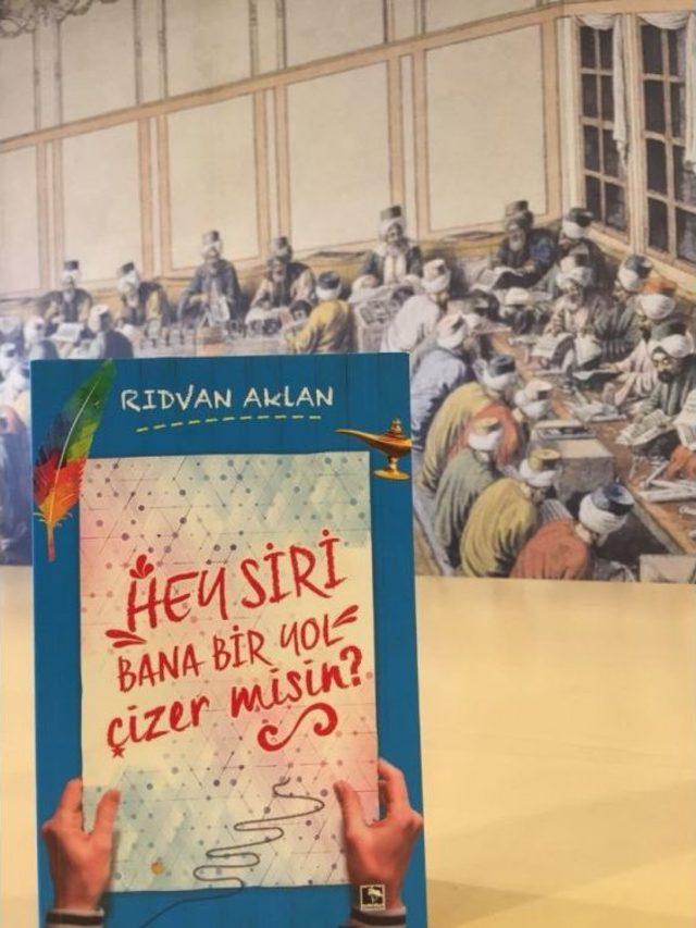 Siri’ye Kitap Yazdırdı