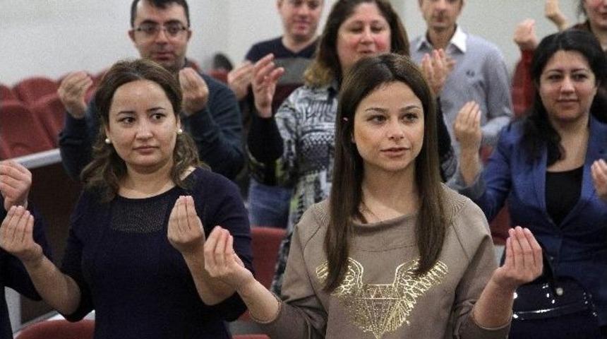 Belediye Personeline &rsquo;işaret Dili&rsquo; Eğitimi