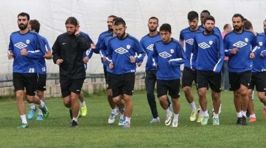 Orduspor&rsquo;da Yaprak D&ouml;k&uuml;m&uuml; Bitmiyor