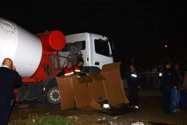 Elektrikli Bisikletiyle Beton Mikserinin Altında Kalan Suriyeli Çocuk Öldü