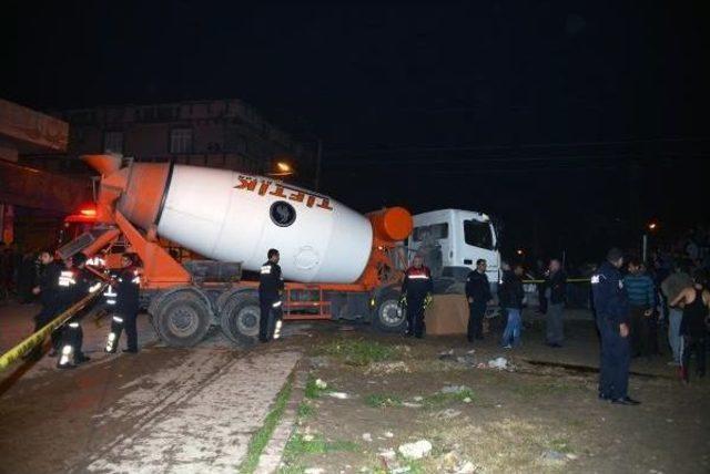 Elektrikli Bisikletiyle Beton Mikserinin Altında Kalan Suriyeli Çocuk Öldü