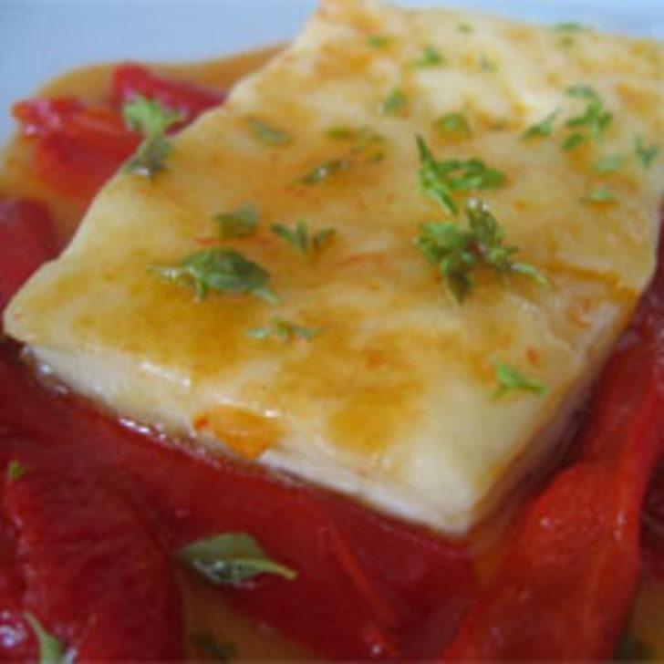 K&ouml;z Biber Yatağında Hellim Peyniri