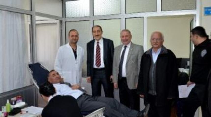 Emniyet M&uuml;d&uuml;rl&uuml;ğ&uuml; Personeli Kan Bağışında Bulundu