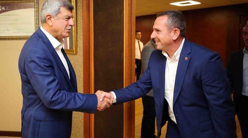 Başkan Karaosmanoğlu: &ldquo;g&uuml;&ccedil;l&uuml; Ve G&uuml;zel T&uuml;rkiye İ&ccedil;in &Ccedil;alışıyoruz, &Uuml;retiyoruz&rdquo;