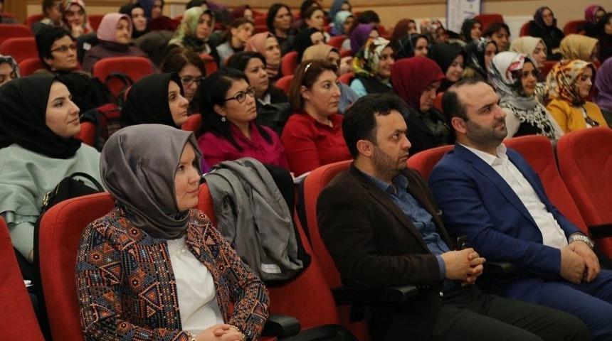 Ko-mek&rsquo;ten &Ccedil;alışanlarına Seminer