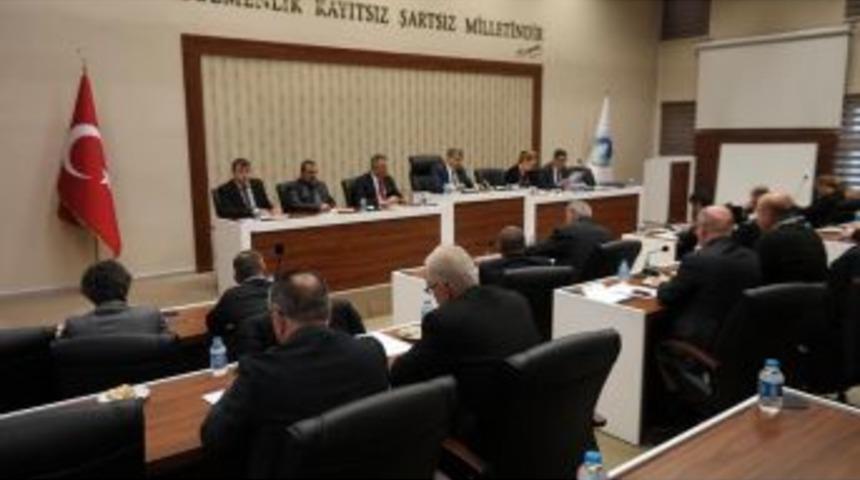 Meclis Toplantısında 15 Madde G&ouml;r&uuml;ş&uuml;ld&uuml;