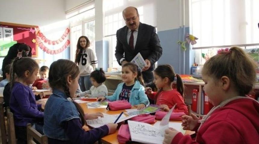 Bartınlı Miniklere Kitap S&uuml;rprizi