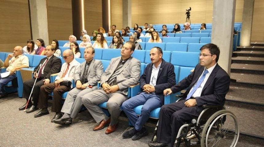 Ag&uuml;&rsquo;de Engelsiz Yaşam İ&ccedil;in Mimarlık/erişilebilir Kamp&uuml;s &Ccedil;alıştayı