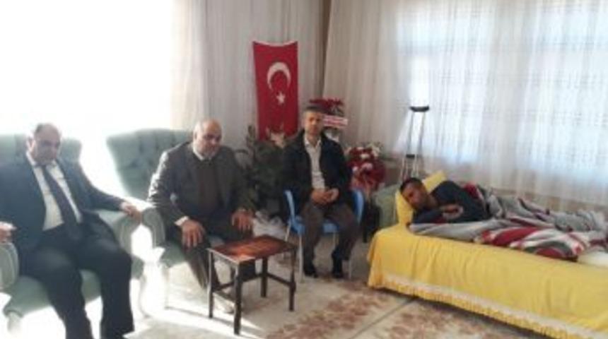 İl M&uuml;ft&uuml;l&uuml;ğ&uuml; Yaralı Askere Ge&ccedil;miş Olsun Dileklerinde Bulundu