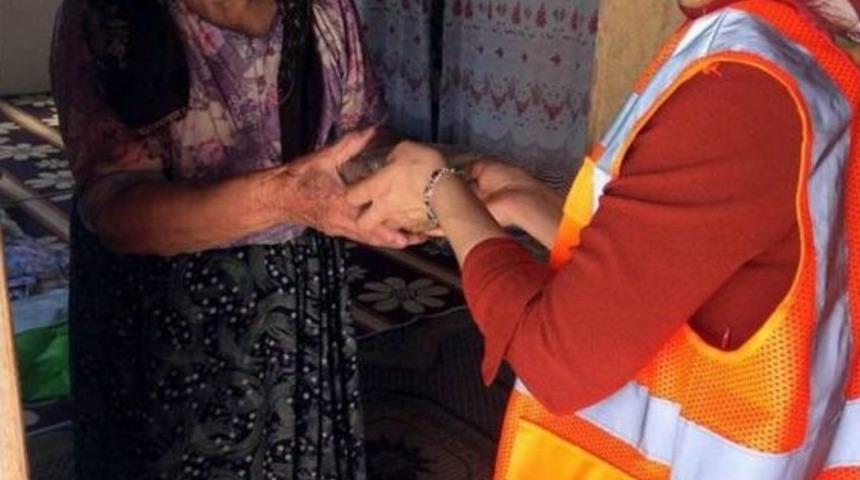 Kilis Belediyesi Tarafından Aşure Dağıtıldı