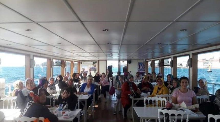 Kartepeli Kadınlar İstanbul Turu Yaptı