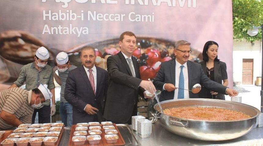 Cumhurbaşkanlığı Hatay&rsquo;da Aşure Dağıttı