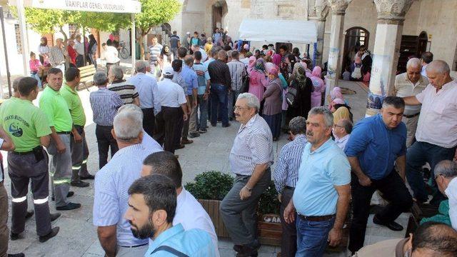 Cumhurbaşkanlığı Hatay’da Aşure Dağıttı