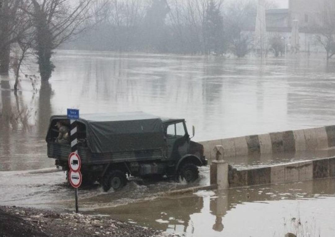 Edirne&rsquo;de 5 Bin Kişinin Sel Esareti Sona Erdi