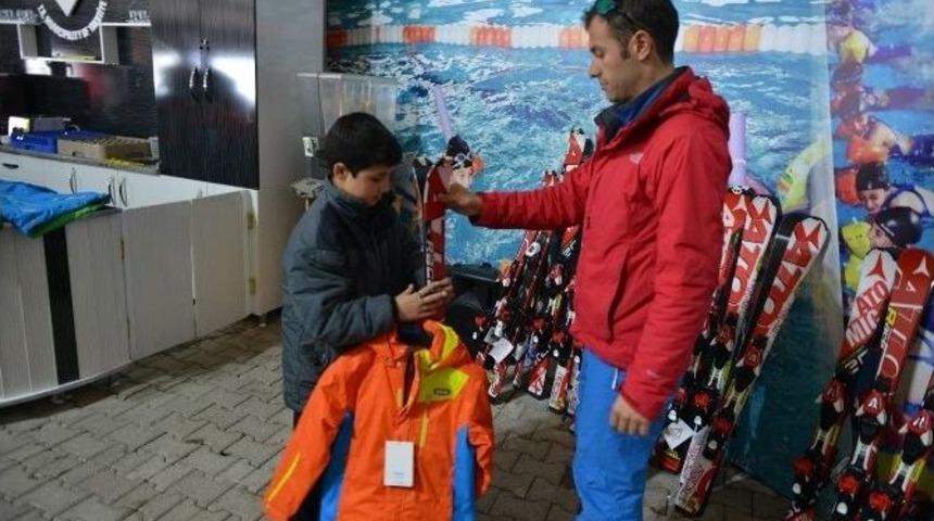 Yakutiye Belediyesi&rsquo;nden Yuva &Ccedil;ocuklarına Kayak Eğitimi