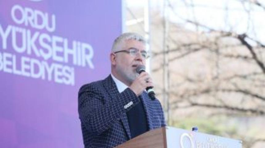 Ak Parti&rsquo;li &Ccedil;anak&rsquo;tan Muhalefete &rsquo;afrin&rsquo; Tepkisi