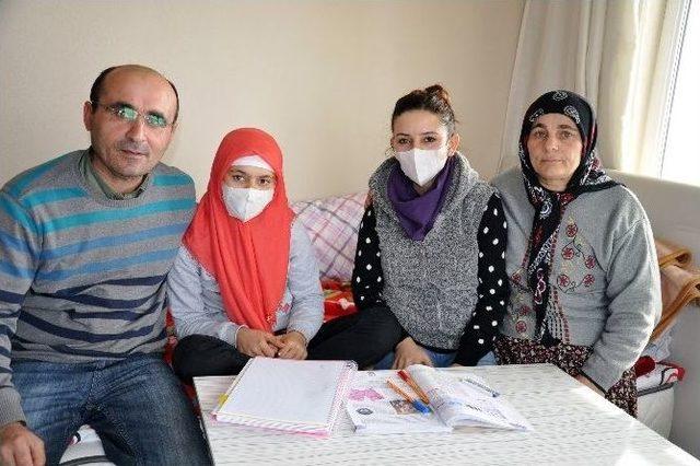 Okulu K&uuml;&ccedil;&uuml;k Şilan&rsquo;ın Evine Taşıdılar 1