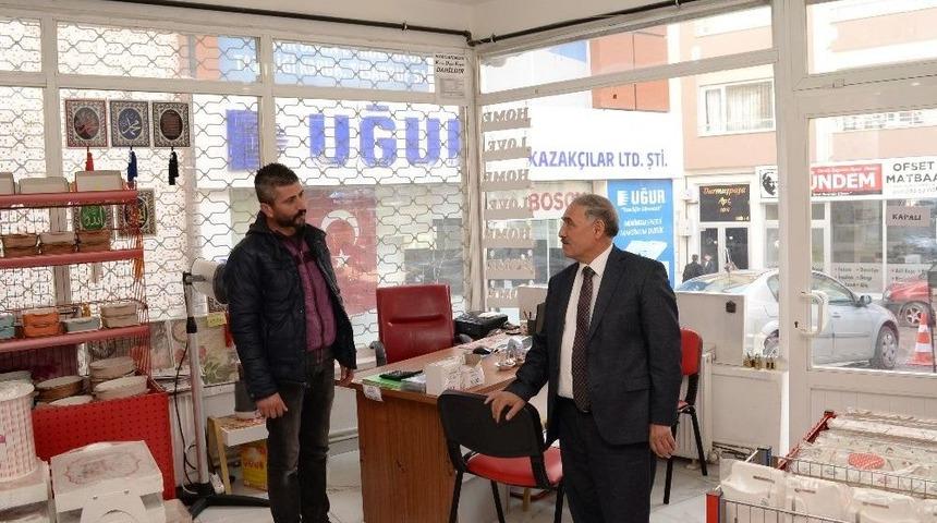 Niğde Belediye Başşkanı &Ouml;zkan, Vatandaşları Dinliyor