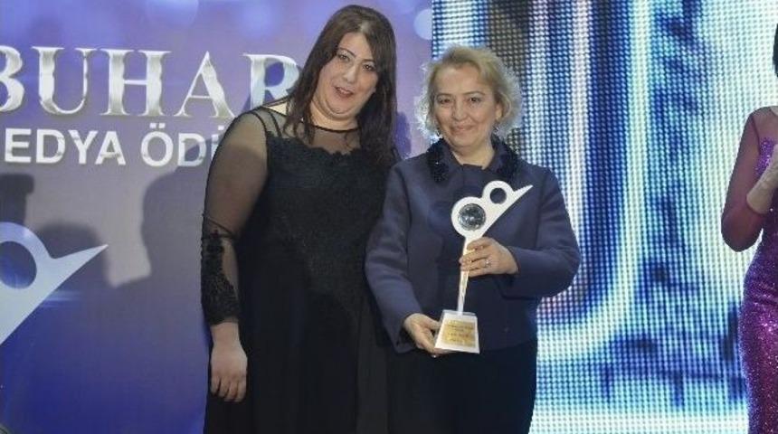 Yılın En Başarılı B&uuml;y&uuml;kşehir Belediye Başkanı Yine G&ouml;k&ccedil;ek
