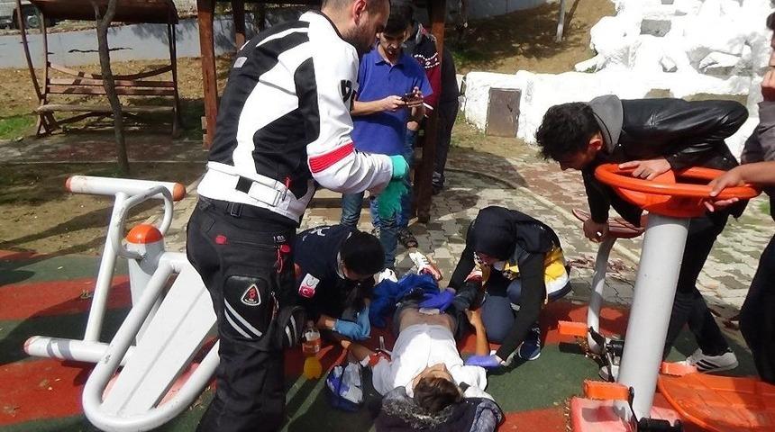 Sosyal Medyada Tartışıp, 16 Yaşındaki &Ccedil;ocuğu Bı&ccedil;akladı