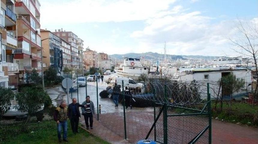 G&uuml;zelyalı Balık&ccedil;ı Barınağına Tel &Ouml;rg&uuml; &Ccedil;ekiliyor