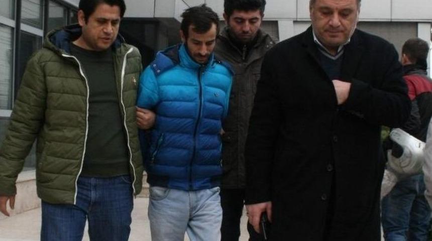 Kendilerini Polis Olarak Tanıtıp Arap Turistleri Gasp Ettiler