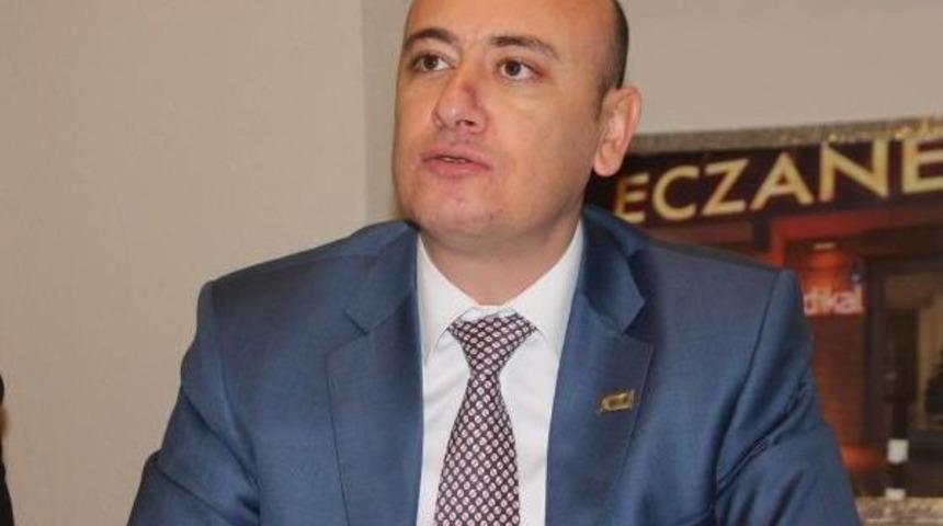 Eczanelerin Vitrininde Medikal Yazısı Bulunmayacak