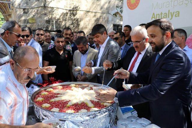 Cumhurbaşkanlığı Antalya’da Aşure Dağıttı