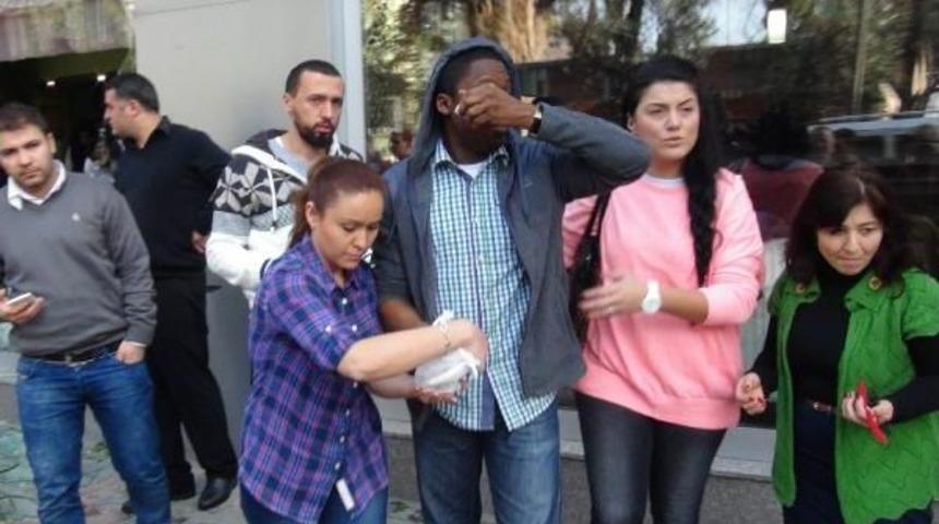 Bandırma'da Motosiklet Kazasında Abd'li &Ouml;ğretmen Yaralandı