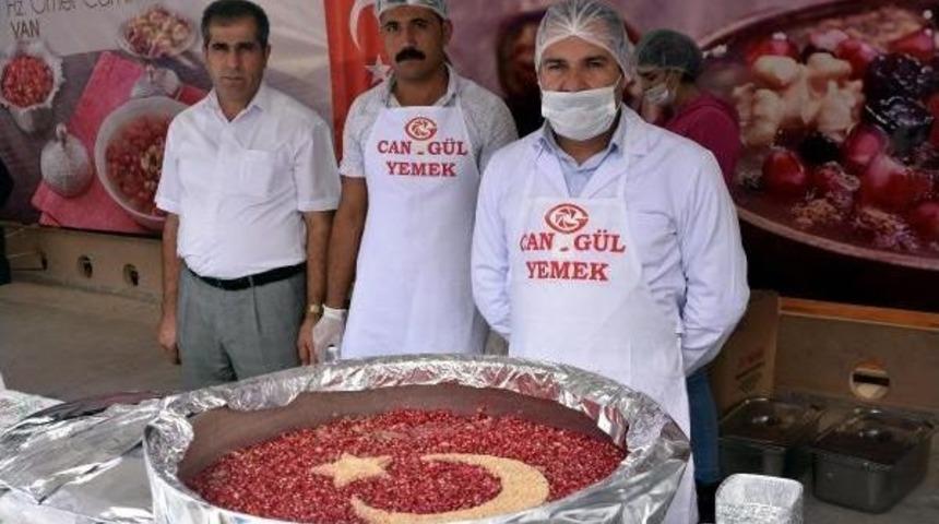 Van'da 2 Bin Kişiye Aşure Dağıtıldı