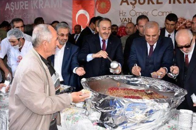 Van da 2 Bin Kişiye Aşure Dağıtıldı 2