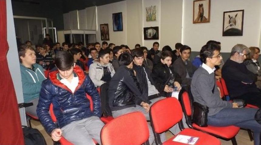 &Ouml;ğrencilere M&uuml;ze Eğitimi Verildi