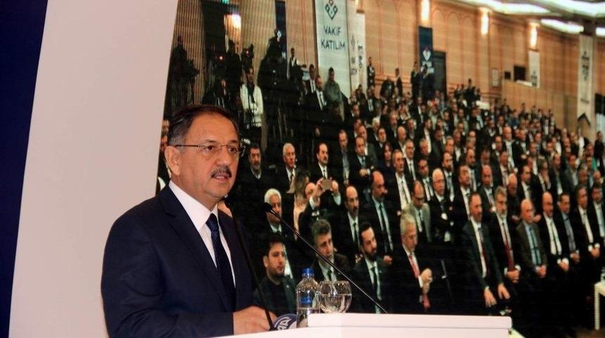 &Ccedil;evre Ve Şehircilik Bakanı Mehmet &Ouml;zhaseki: