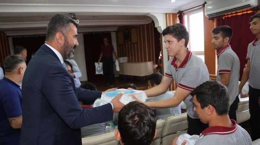 Öğrencilere Ygs Seti Dağıtıldı