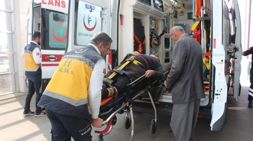 Adıyaman’da İki Otomobil Çarpıştı: 8 Yaralı