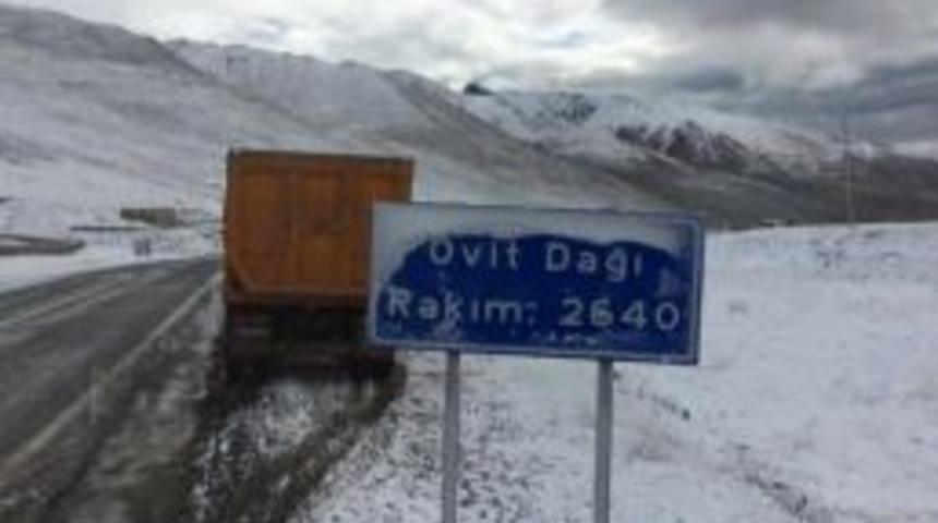 Ovit Ge&ccedil;idi&rsquo;ne Yılın Karı D&uuml;şt&uuml;