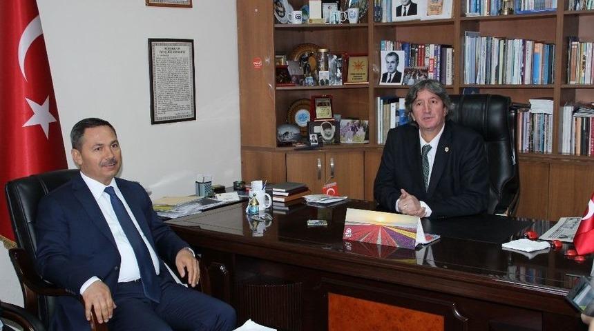 Uysal Gazetecileri Ziyaret Etti