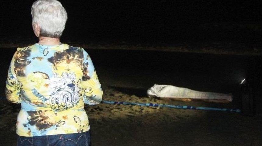 3 Saat Haber Alamadığı Sevgilisinin Cesedini Sahilde Teşhis Etti