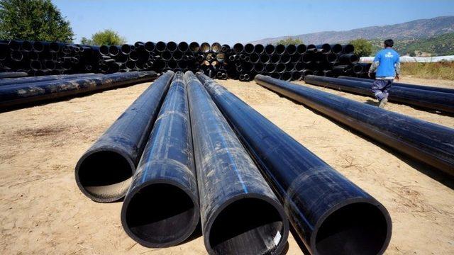 Sarıg&ouml;l&rsquo;de 23 Bin Dekarlık &Uuml;z&uuml;m Bağı Damlama Sulamayla Sulanacak 2