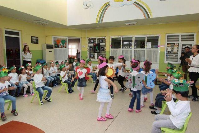 Saruhanlı&rsquo;da &Ouml;ğrencilere Kuru &Uuml;z&uuml;m Dağıtıldı 2