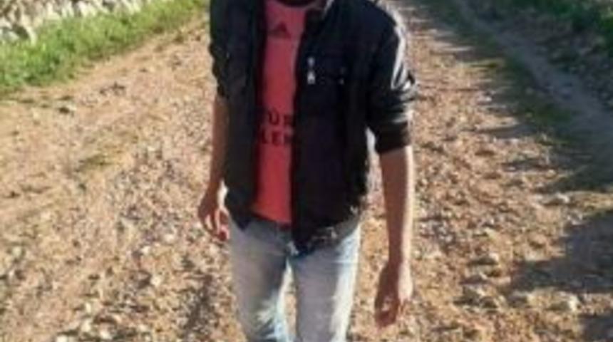 K&ouml;y &Ccedil;obanı Ahırda G&ouml;ğs&uuml;nden Vurulmuş Halde Bulundu