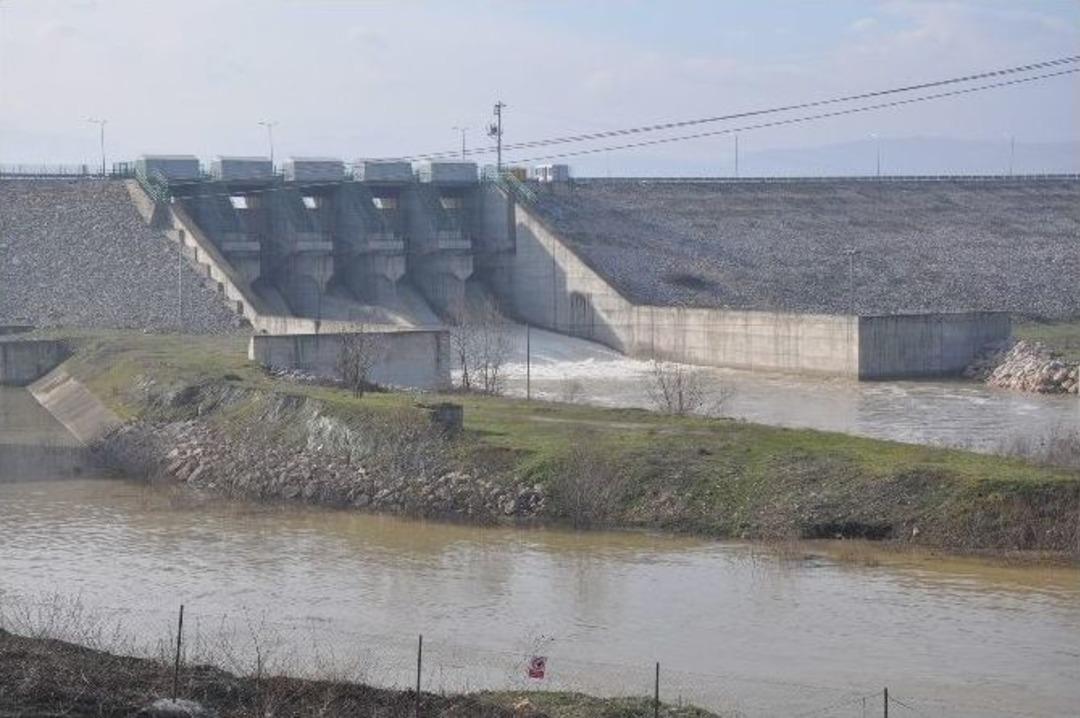 Boğazk&ouml;y Barajı Taştı, Evler Ve Araziler Sular Altında Kaldı