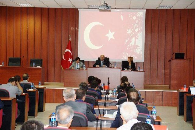 Vali K&ouml;şger; &ldquo;yatırımları Daha Hızlı Bir Şekilde Ger&ccedil;ekleştirmemiz Gerekiyor&rdquo; 2