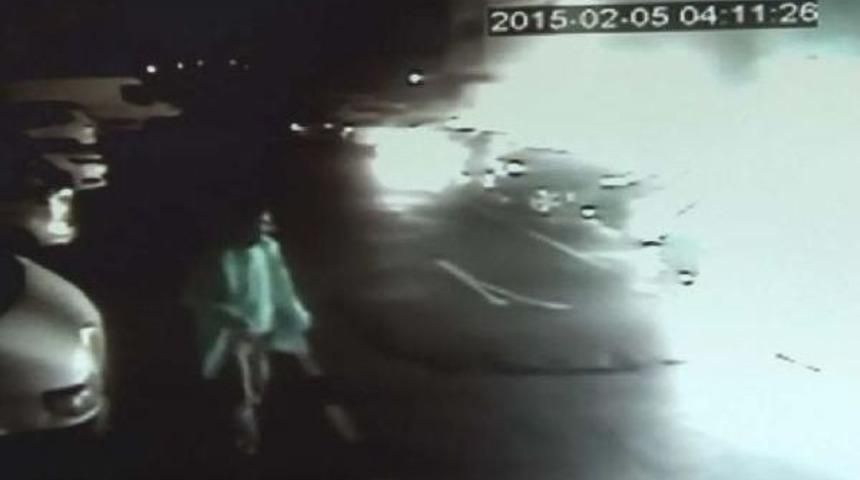 Ek Fotoğraf// Otopark Hurdalığa D&ouml;nd&uuml;;otomobilleri B&ouml;yle Yaktı