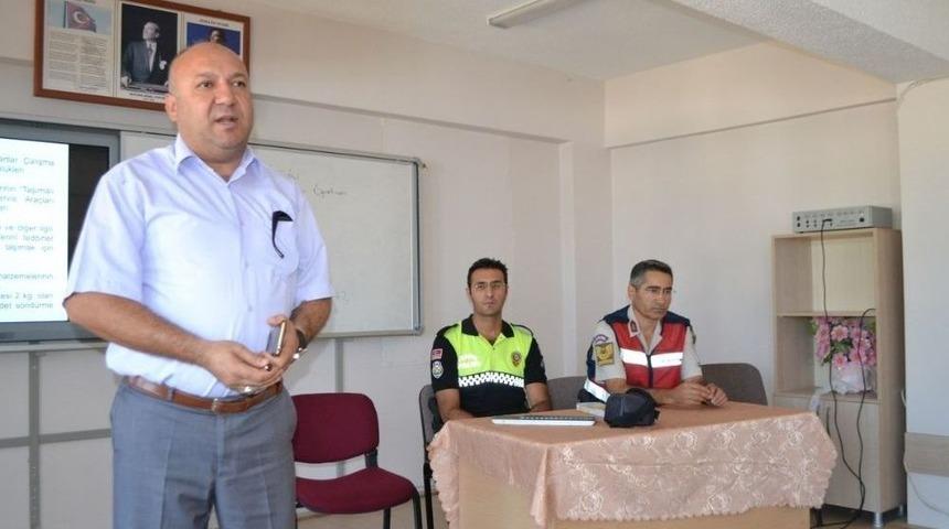 Bozyazı&rsquo;da &Ouml;ğrenci Servis Şof&ouml;rlerine Seminer