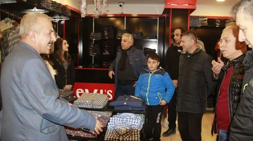 Vali Toprak Esnafı Ziyaret Etti